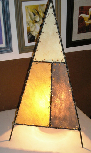 Hermosas Lampara  De Mesa  Piramide