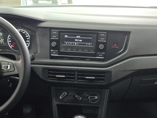 Volkswagen Polo 1.0 MPI TRACK MANUAL