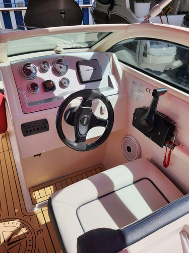 Imagem 9 de 14 de Real 220 Mercury Pro Xs 150 Hp Gasolina 2014. Caiera