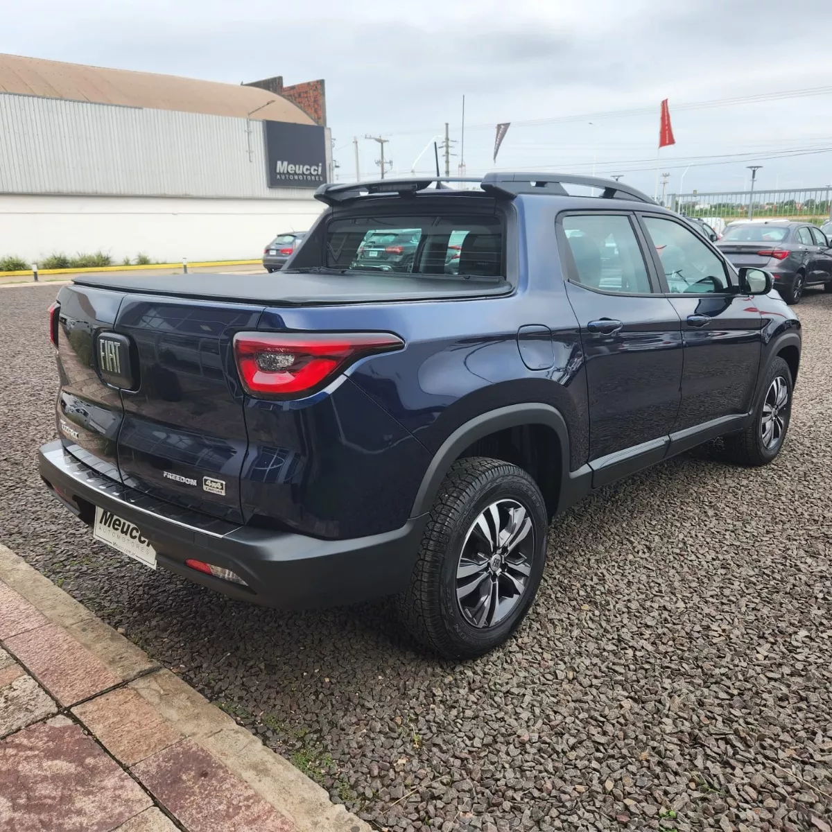 Fiat Toro 2.0 Freedom 4x4 At