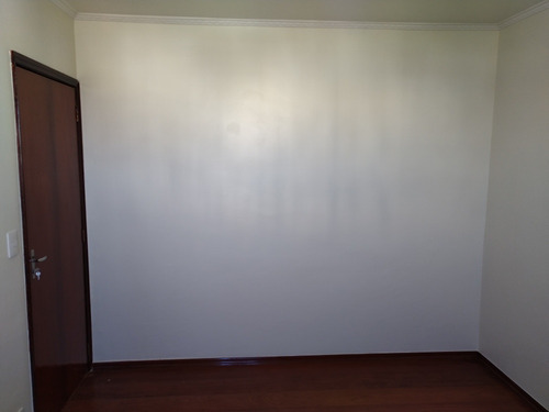 Lindo Apartamento, Todo Reformado E Pronto Para Morar !!!