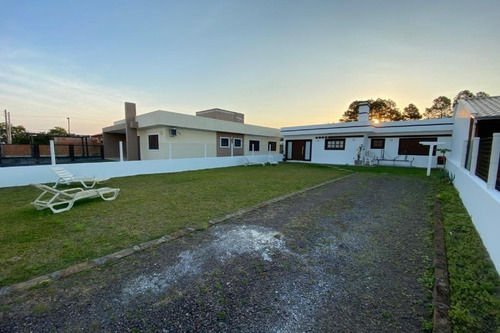 Imagem 1 de 10 de Casa À Venda Em Capão Da Canoa - Ca01395 - 69530295