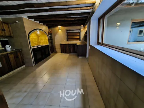 Casa En La Bajada. 5 Habitaciones, 2400 M², Id: 141852
