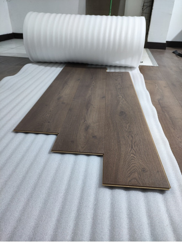 Espuma Niveladora Para Piso Laminado 3mm