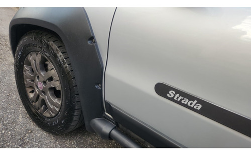 Fiat Strada 1.8 MPI ADVENTURE CD 16V FLEX 2P AUTOMATIZADO