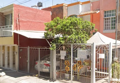 Casa En Recuperación Bancaria, En Jardines De La Paz, Guadalajara Jalisco.fm17