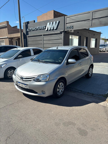 Toyota Etios 1.5 Sedan Xs