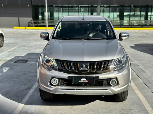 Mitsubishi L200 2.4 Dakar Mt Hp