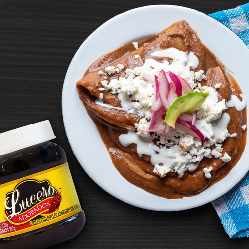 2 Piezas Chiles Chipotles Adobados Lucero