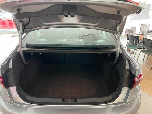Imagen 12 de 13 de Nuevo Jetta Comfortline 250 Tsi At Modelo 2022