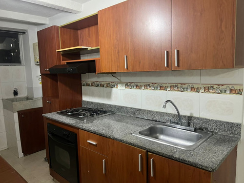 Venta De Apartamento En Pilarica Sobre La Av 80