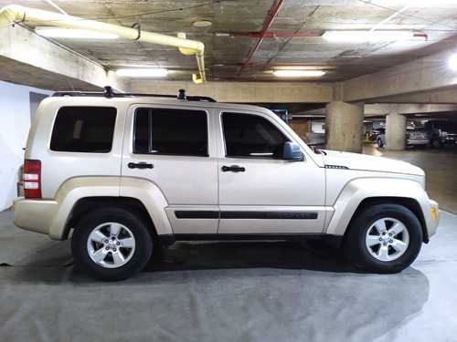 Imagen 4 de 10 de Jeep Cherokee