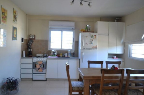Imagen 4 de 10 de Departamento En Venta En Lanus Oeste