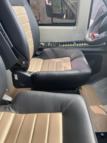 Imagen 6 de 15 de Motorhome Iveco 70c17 Scudato Carrozado Por Italbus 0 Km