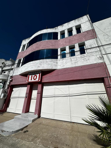 Renta De Edificio De Tres Pisos, En Avenida Prol Montejo, Para Adecuar