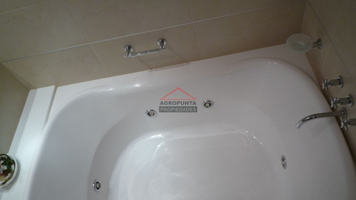 Apartamento En Brava, 3 Dormitorios *- Ref: 1291