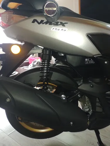 Nmax Connected