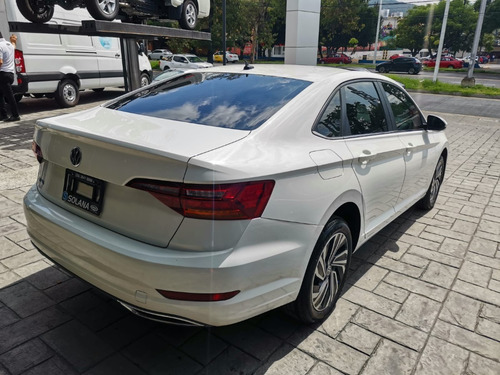 Imagen 7 de 13 de Volkswagen Jetta
