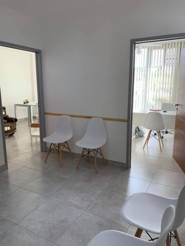 Oficinas En Venta Banfield Centro Impecable! Oportunidad