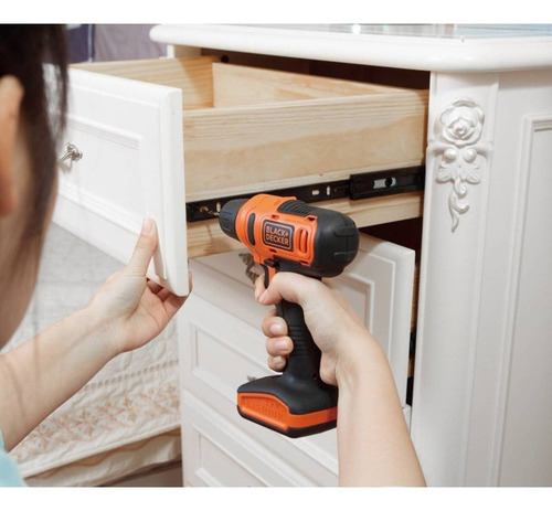 Imagen 7 de 7 de Taladro atornillador inalámbrico de 10mm Black+Decker LD12S 12V + accesorios 110V/220V