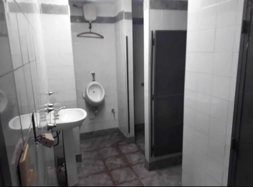 Imagen 3 de 8 de Galpón 225m2 Con Techo De Losa Ideal Para Pequeña Fábrica O Depósito