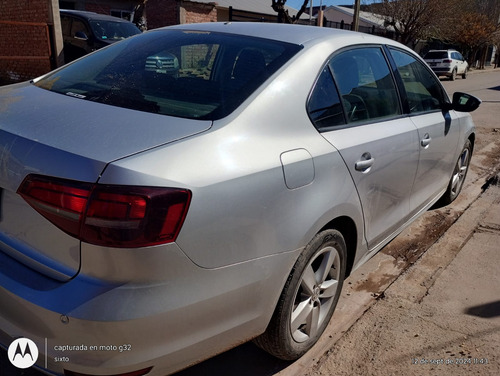 Volkswagen Vento 2.5 Advance Plus 170cv