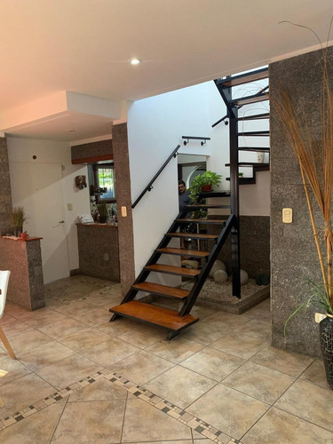 Imagen 8 de 24 de Casa Refaccionada 4 Dormitorios , Quincho Y Parrilla - Ciudad Evita