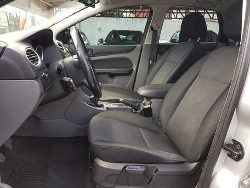 Focus Sedan Câmbio Mecânico, Completo Revisado
