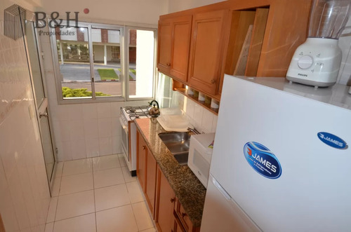 Apartamente Fte Al Mar Alquila Consulte