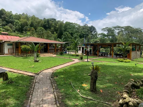 La Gran Vía Finca De Recreo Cerca A La Mesa