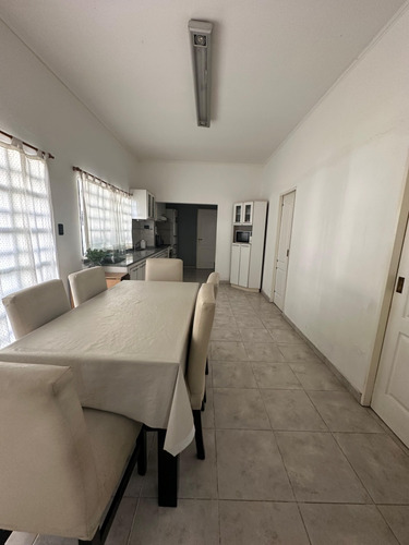 Particular Casa 4 Dormitorios