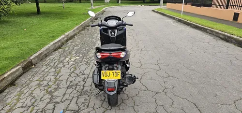 Yamaha N-max 2022