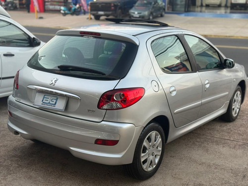 Peugeot 207 XR Sport 1.4 Flex 8V 5p