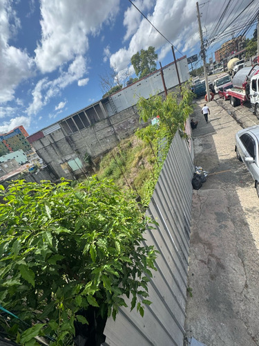 Vendo Solar De 804 Metros En La Avenida Los Próceres Próximo A Intel Con 24 Mts De Frente