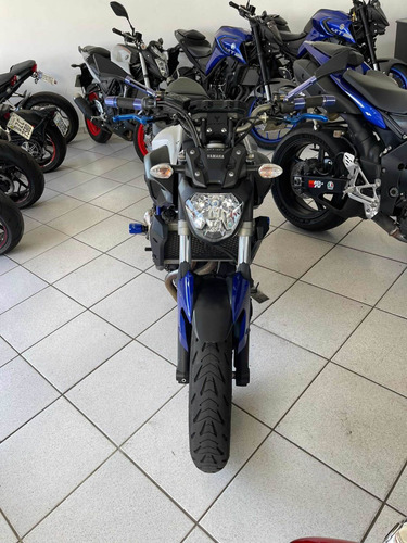 Imagem 3 de 11 de Yamaha Mt-07 Abs