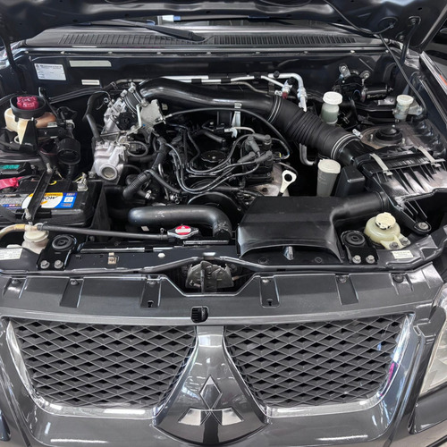 Mitsubishi Pajero TR4 2.0 4X2 16V 140CV FLEX 4P MANUAL