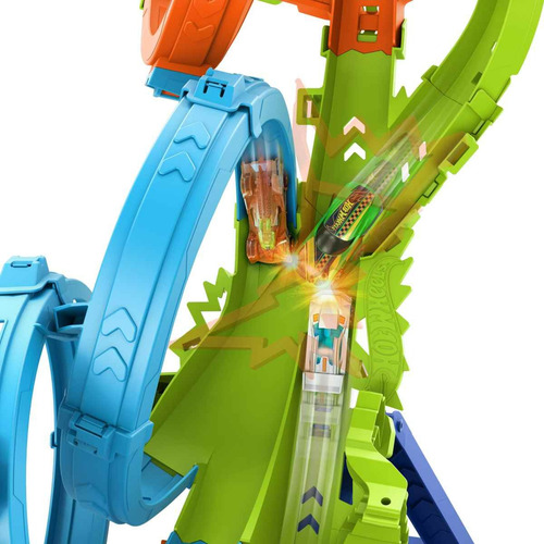 Hotwheels Pista Vueltas Choques Desafiantes Color Multicolor