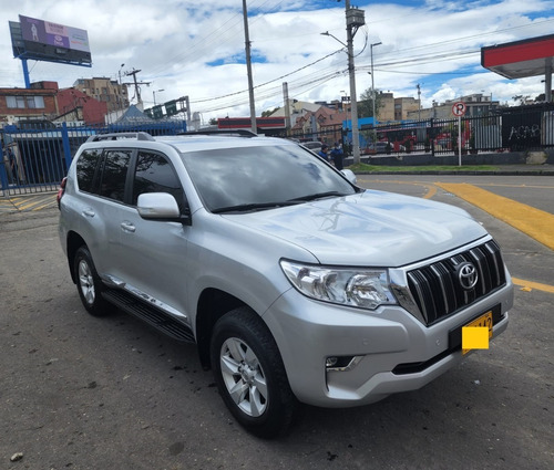 Imagen 2 de 25 de Toyota Prado 3.0 Tx-l Fl