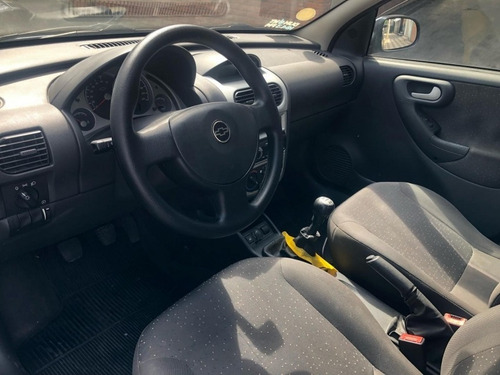 Imagem 6 de 10 de Chevrolet Corsa Hatch 1.4