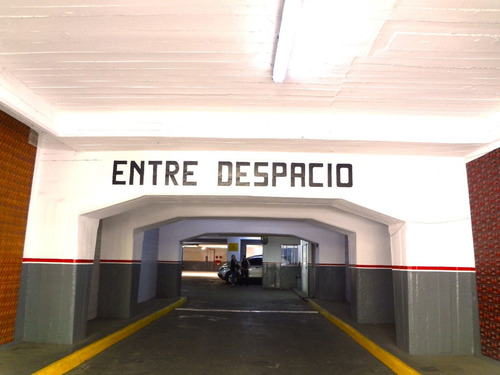Imagen 20 de 21 de Cochera Con Ascensor Senillosa 250