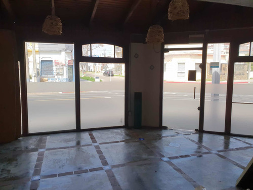 Imagen 1 de 10 de Venta Local En Avda Ramón Anador 3653 Y Bustamante!! Entrada Por Las 2 Calles