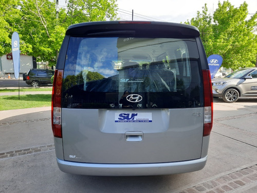 Imagen 4 de 14 de Hyundai All-new Staria 4wd - Edición Lanzamiento Okm
