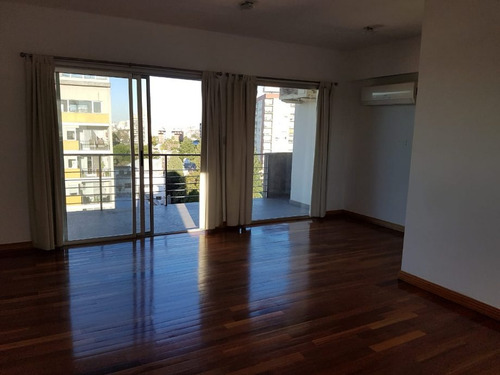 Departamento Piso 3 Ambientes Mas Escritorio Y Cochera Doble En Bernal Centro