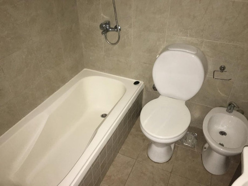 Imagen 6 de 12 de Departamento Tipo Casa En Venta En Lanus Este