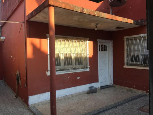 Imagen 2 de 10 de Tipo Casa Ph 3 Amb Con Fondo Libre - Billinghurst