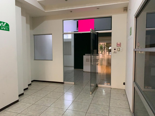 Imagen 8 de 26 de Local Para Oficina, Con Espacios Para Manejo De Grupo