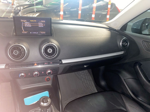 Imagen 17 de 25 de Audi A3 1.2 Turbo Hatchback 2014