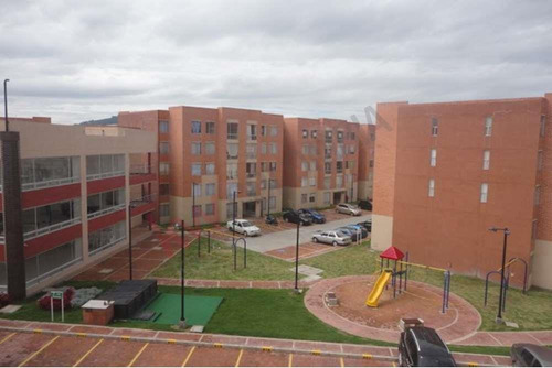 Arriendo Apartamento En Cuarto Piso Conjunto Residencial En Zipaquira