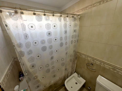 Venta Semipiso 5 Ambientes Dos Cocheras Caseros