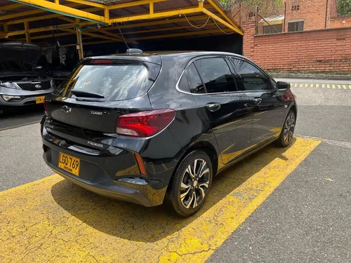 Chevrolet Onix 1.0T Premier Hatch At